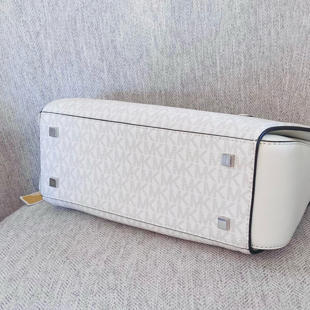 Michael Kors Top Handle Crossbody Logo White Handbag - Picture 7 of 15